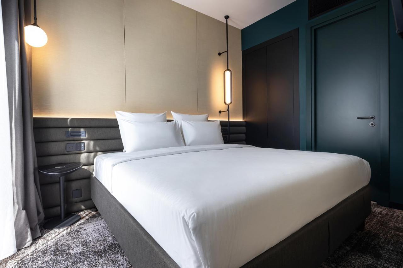 Novotel Living Almaty Jetisu Εξωτερικό φωτογραφία