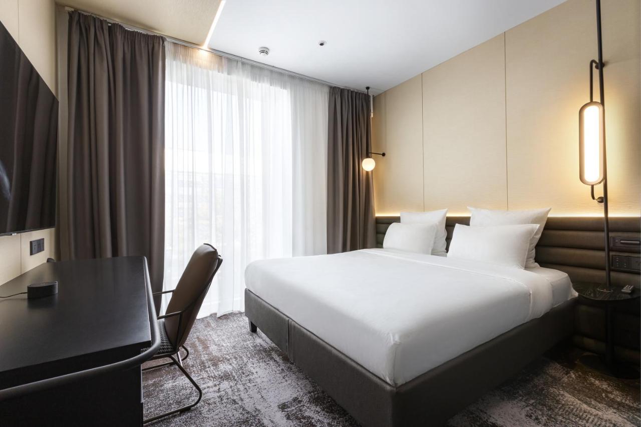 Novotel Living Almaty Jetisu Εξωτερικό φωτογραφία