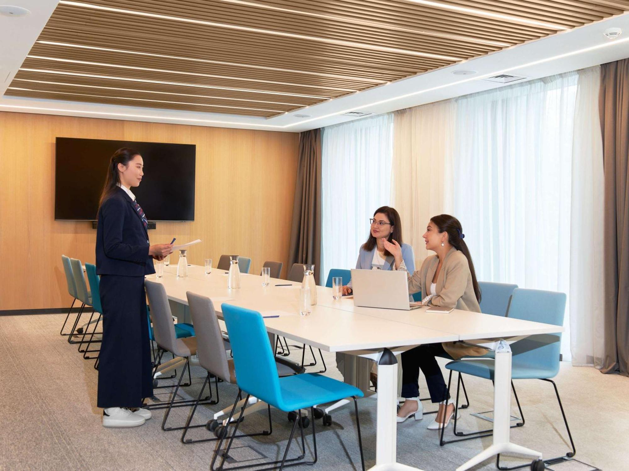 Novotel Living Almaty Jetisu Εξωτερικό φωτογραφία