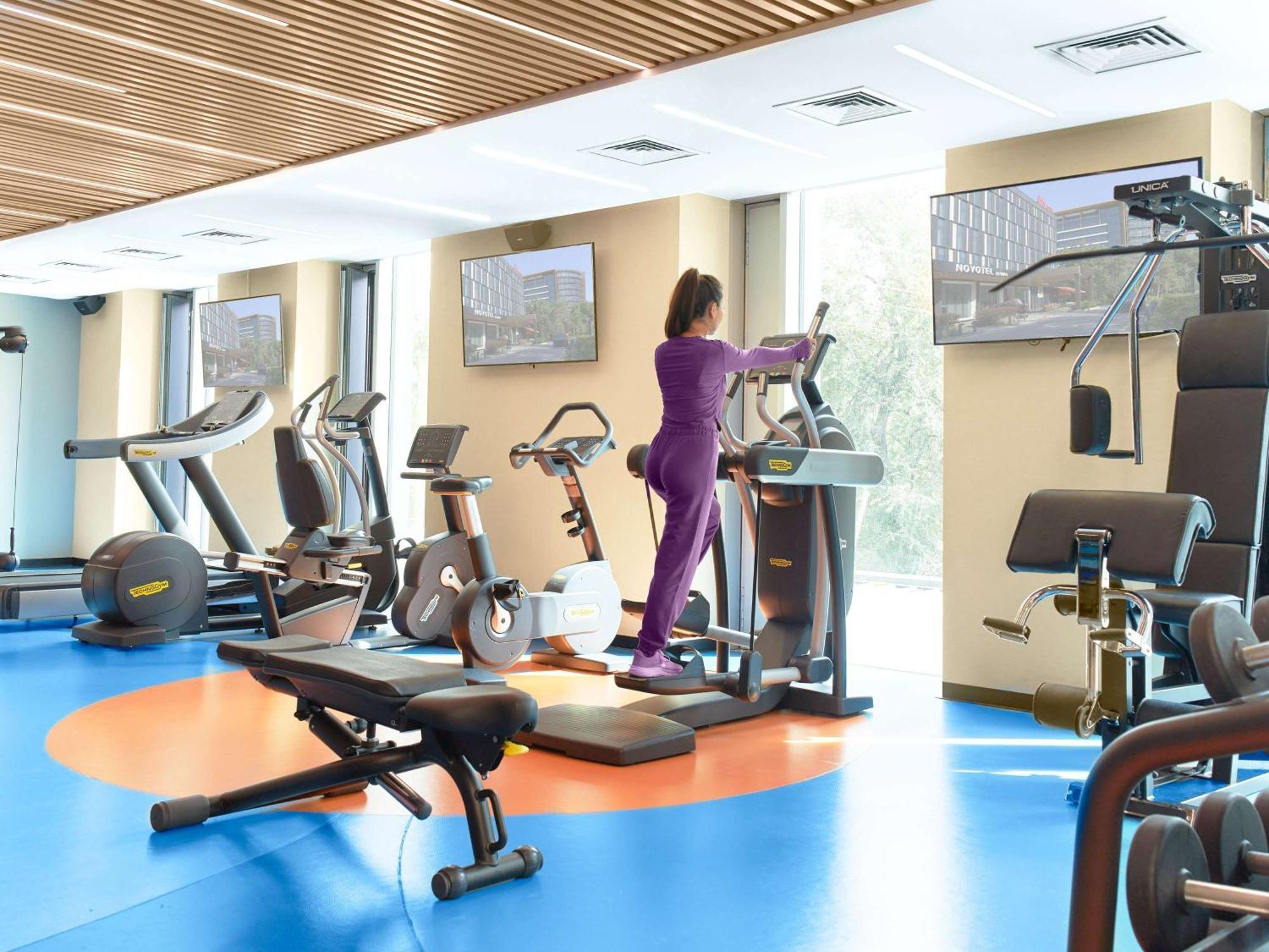 Novotel Living Almaty Jetisu Εξωτερικό φωτογραφία